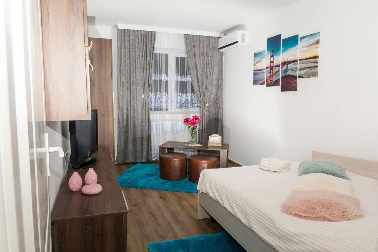 Home Residence อัลบายูเลีย ภายนอก รูปภาพ