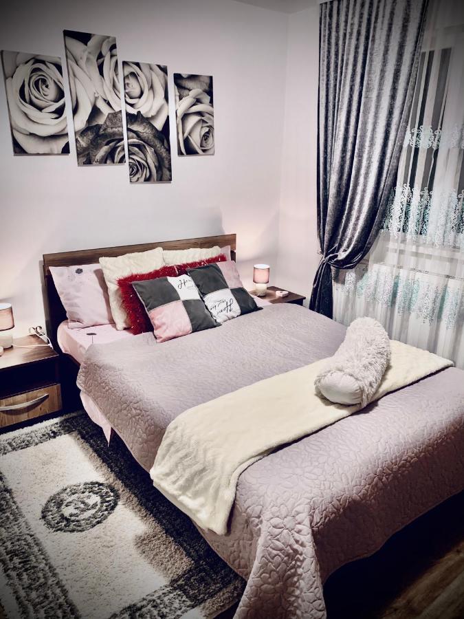 Home Residence อัลบายูเลีย ภายนอก รูปภาพ