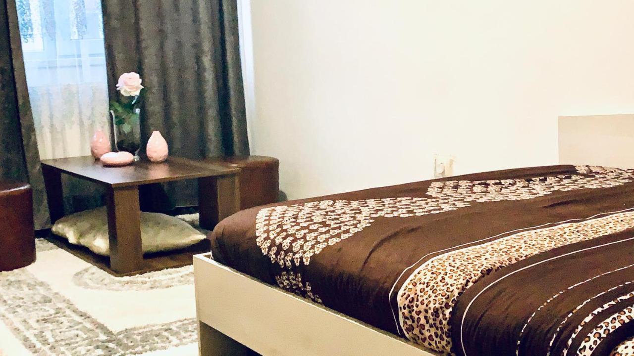 Home Residence อัลบายูเลีย ภายนอก รูปภาพ